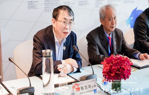 朱亚文否认离婚谣言展示幸福婚戒1 BamBam否认与Jennie的恋情