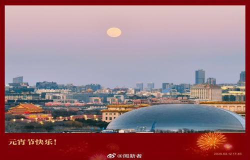 以下是根据我国汽车出口及国内销量创新高12月份乘用车零售量连续五月增长生成的三个不同标题